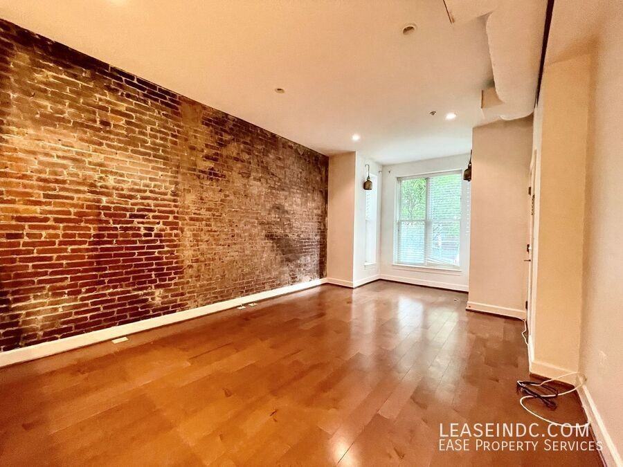 1444 Fairmont St Nw #2 - Photo 5 of 21