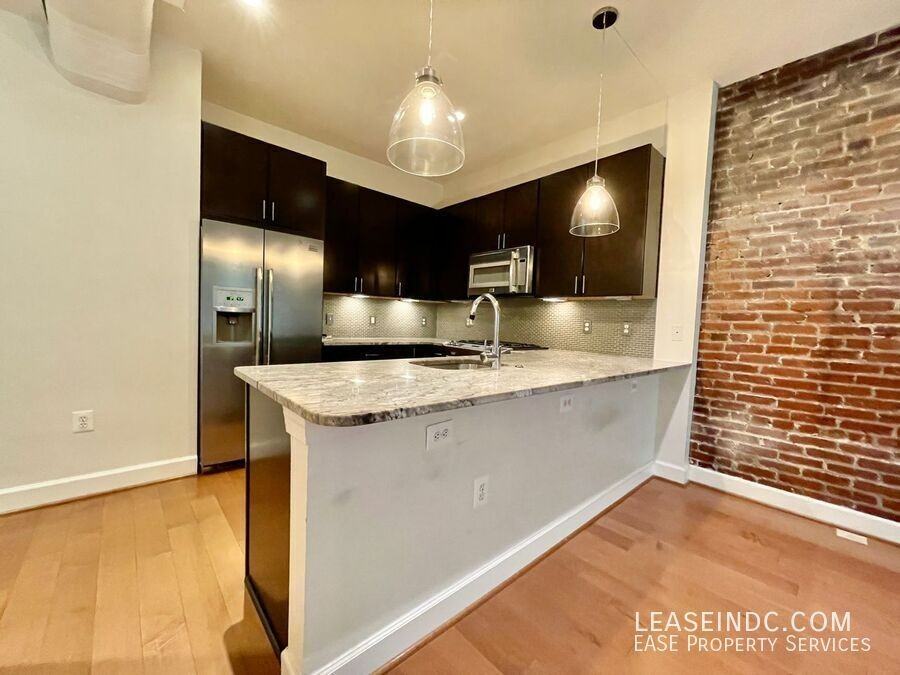 1444 Fairmont St Nw #2 - Photo 6 of 21