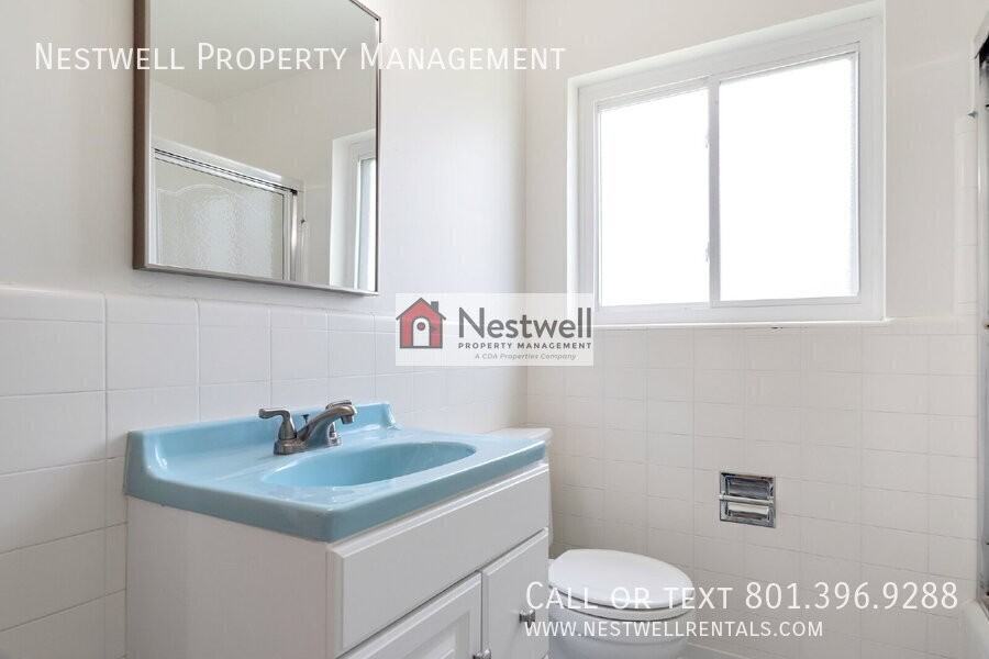 9329 S Sneddon Dr - Photo 5 of 19