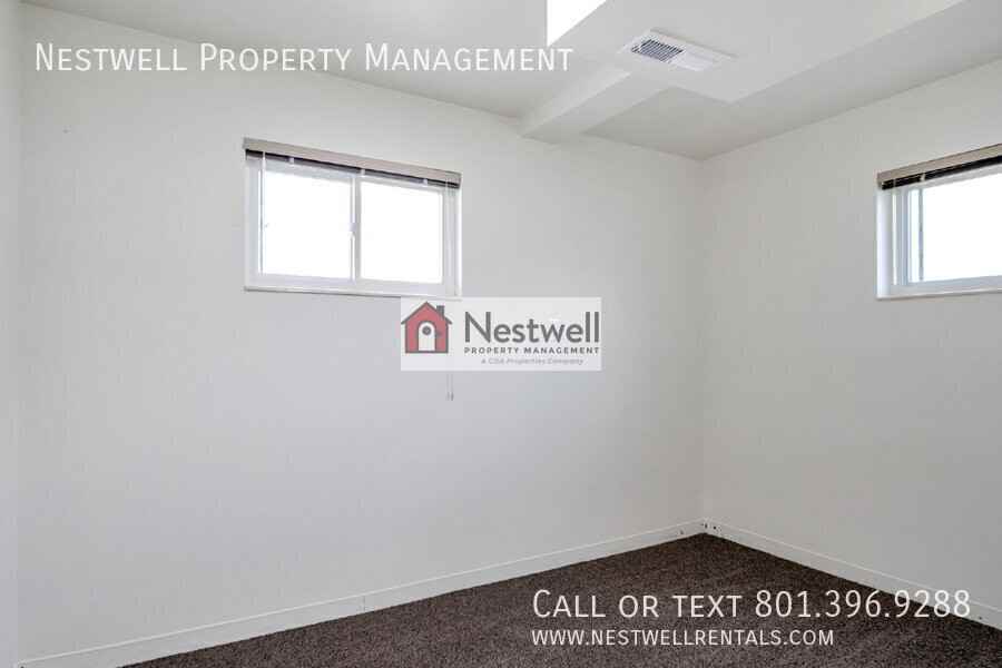 9329 S Sneddon Dr - Photo 7 of 19