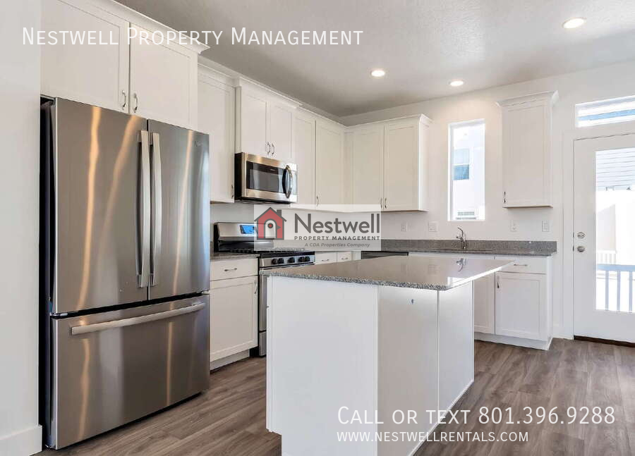 7946 S 5440 W - Photo 2 of 30