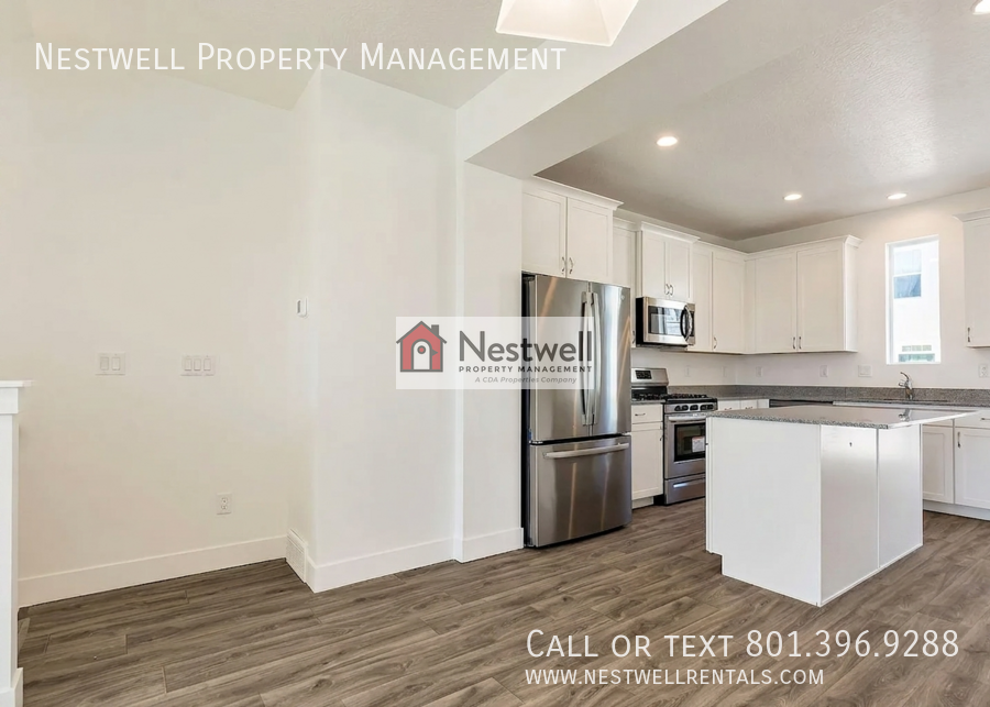 7946 S 5440 W - Photo 5 of 30