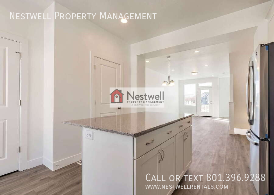 7946 S 5440 W - Photo 6 of 30