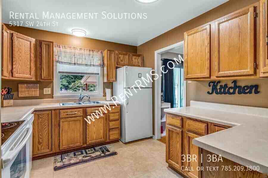 5317 Sw 24th St - Photo 6 of 32
