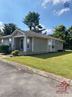 featured image of 445 Oriole Dr #M13