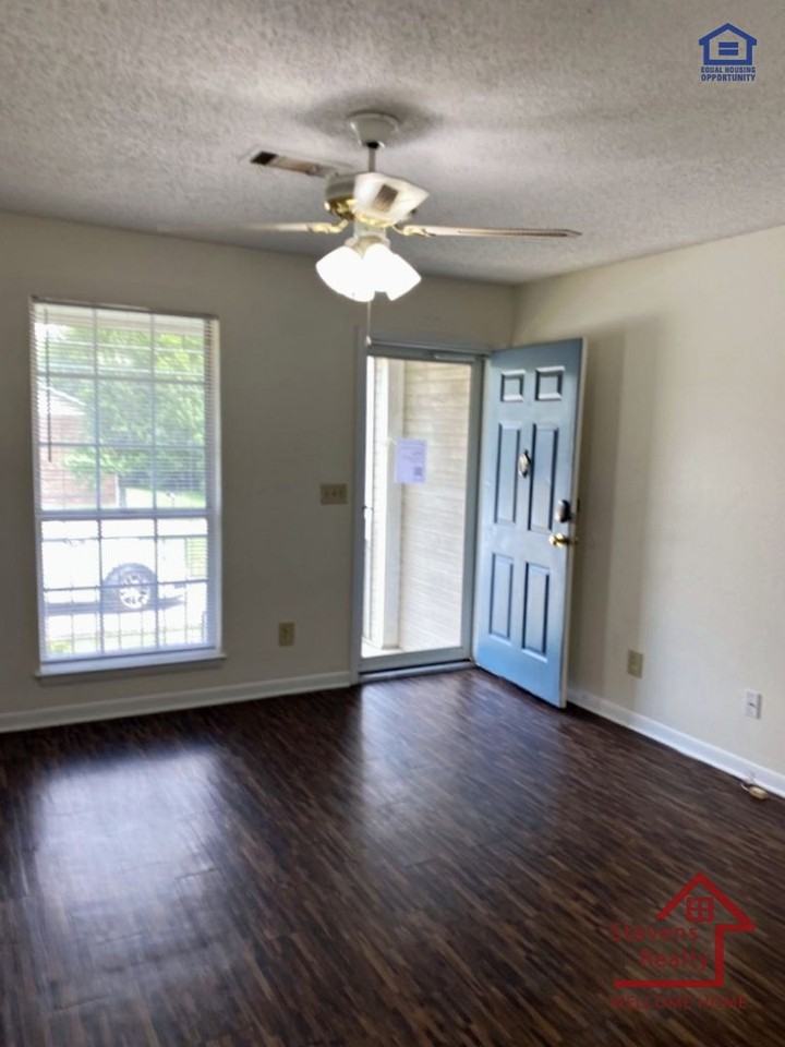 445 Oriole Dr #M13 - Photo 4 of 11