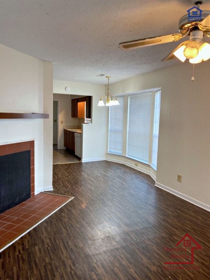 445 Oriole Dr #M13 - Photo 5 of 11