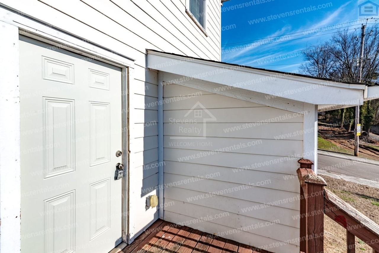 800 Knoxville College Dr - Photo 6 of 41