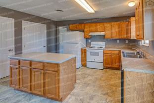 800 Knoxville College Dr - Photo 1 of 1
