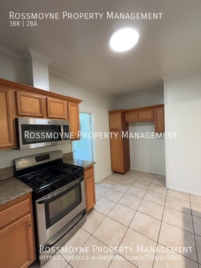 1023 Virginia Pl - Photo 6 of 17