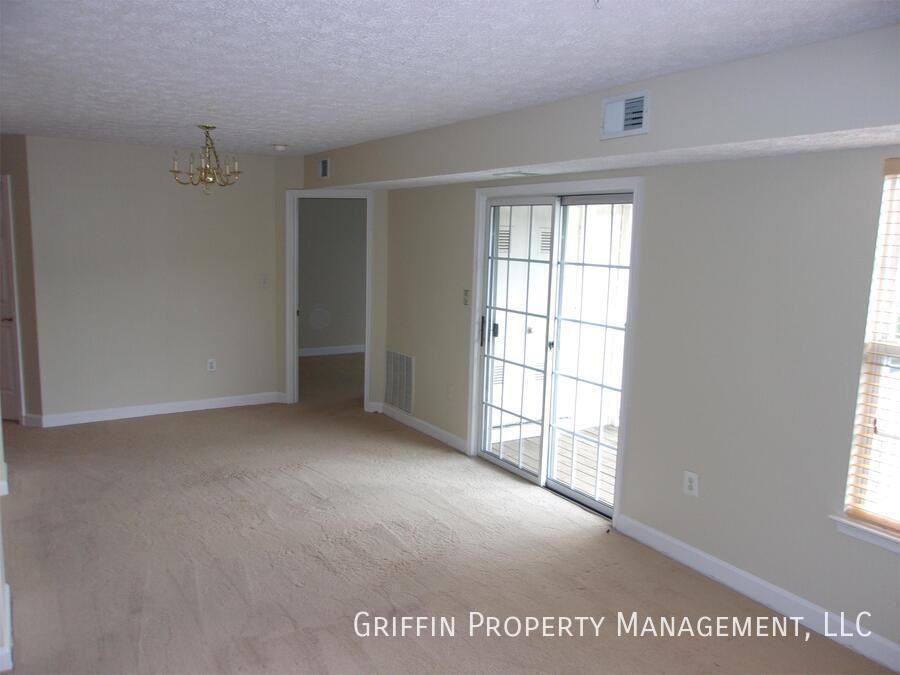 6600 Saint Ignatius Dr #301 - Photo 4 of 10