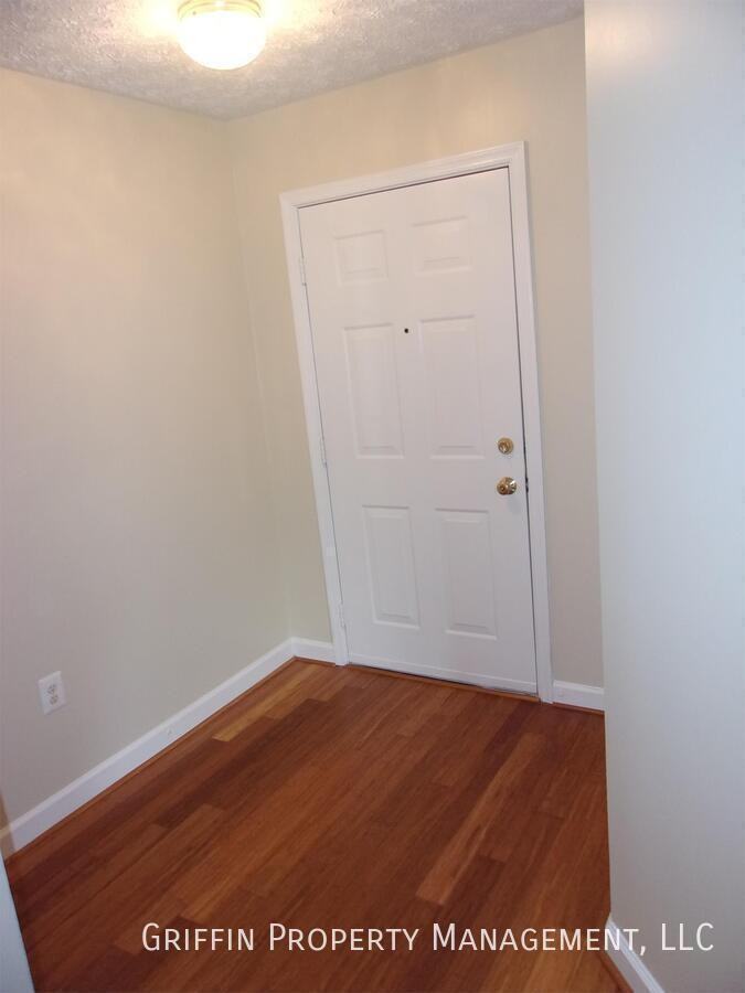 6600 Saint Ignatius Dr #301 - Photo 6 of 10