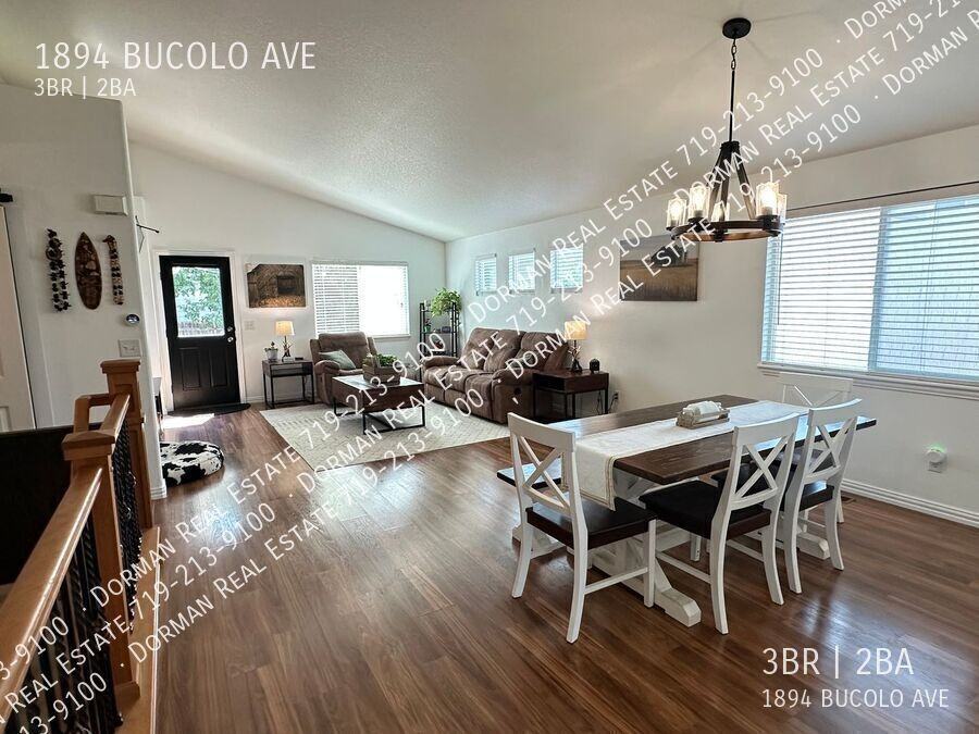 1894 Bucolo Ave - Photo 4 of 20