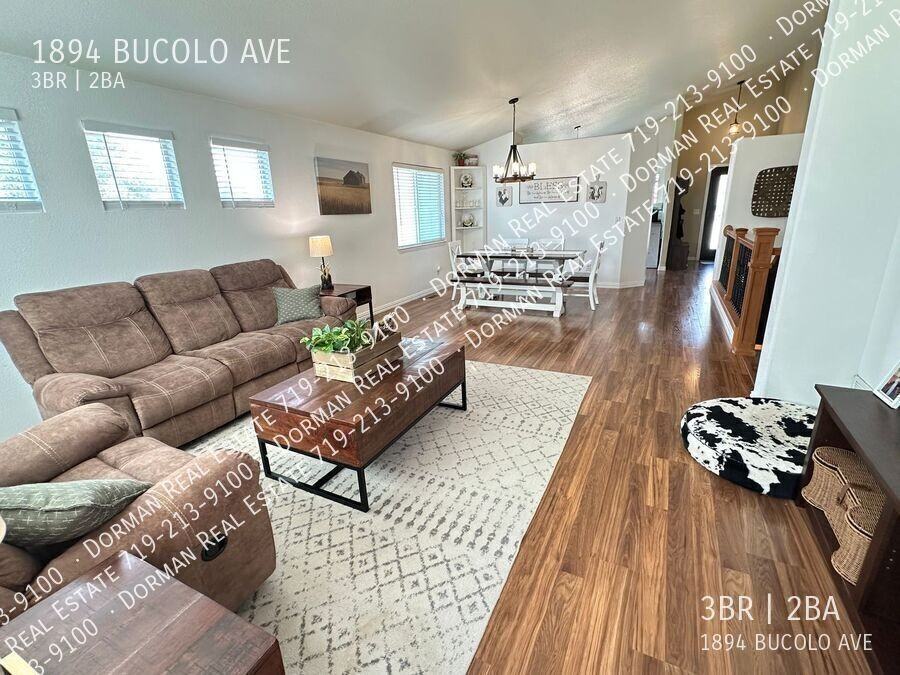 1894 Bucolo Ave - Photo 5 of 20