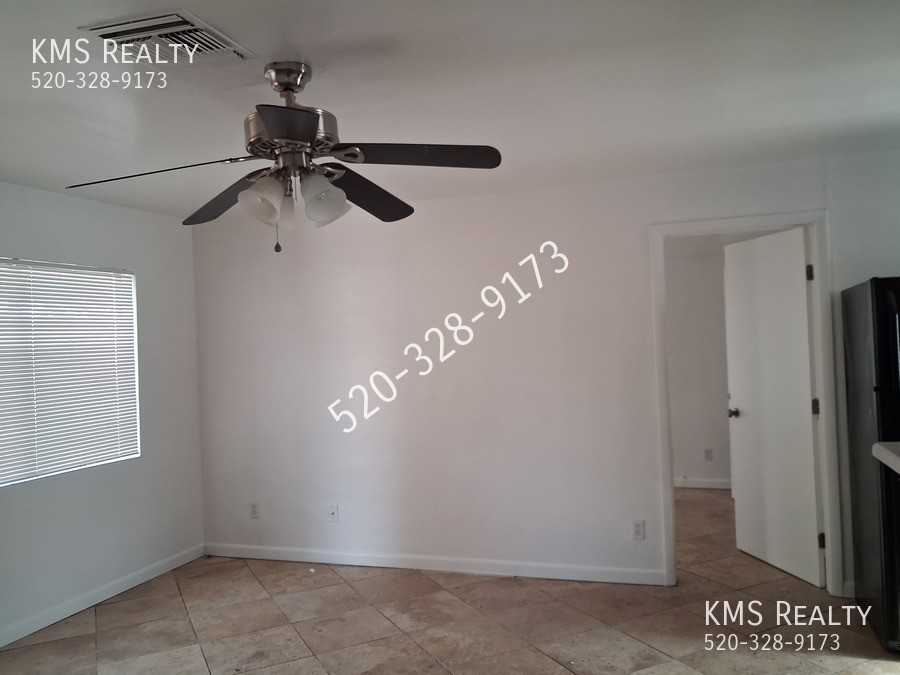 4107 E Los Robles St - Photo 4 of 24