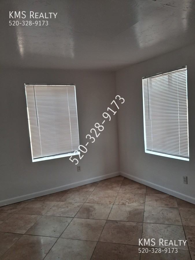 4107 E Los Robles St - Photo 5 of 24
