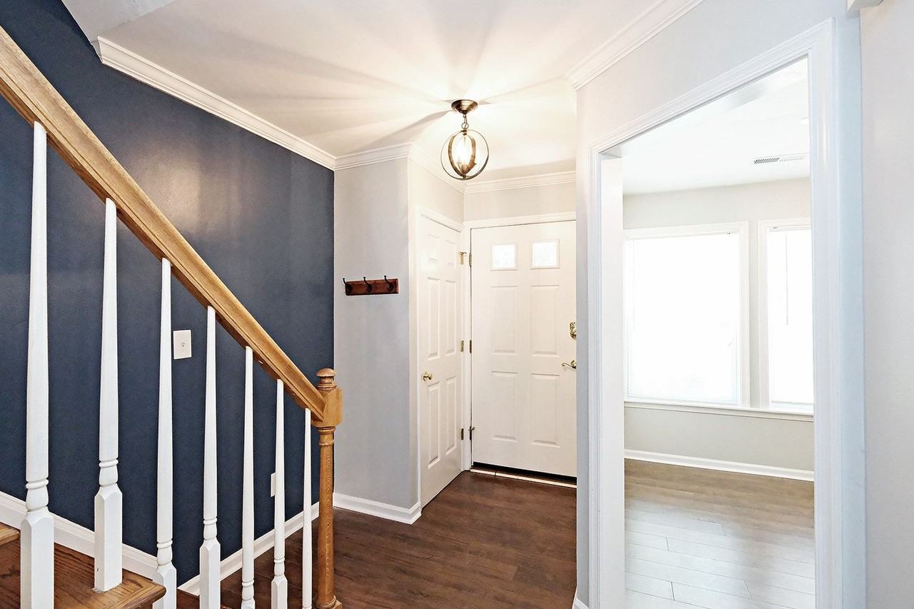 3269 Gateway Cir - Photo 3 of 22