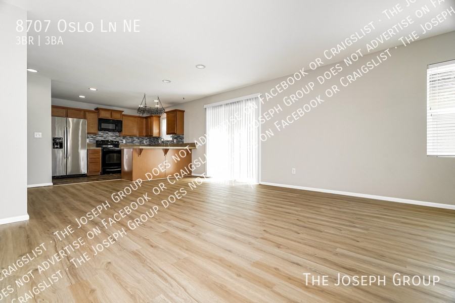 8707 Oslo Ln Ne - Photo 5 of 23