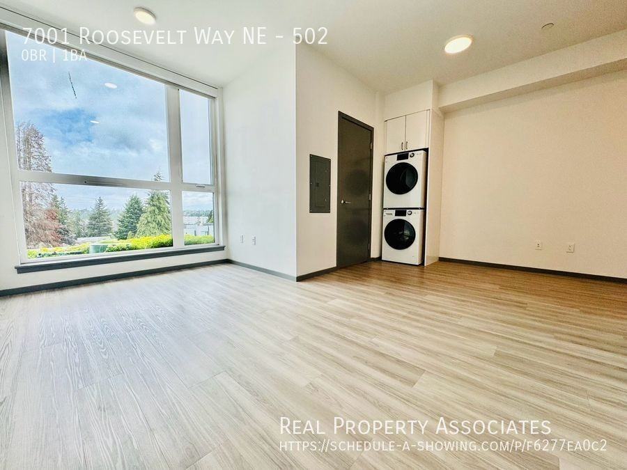 7001 Roosevelt Way Ne #502