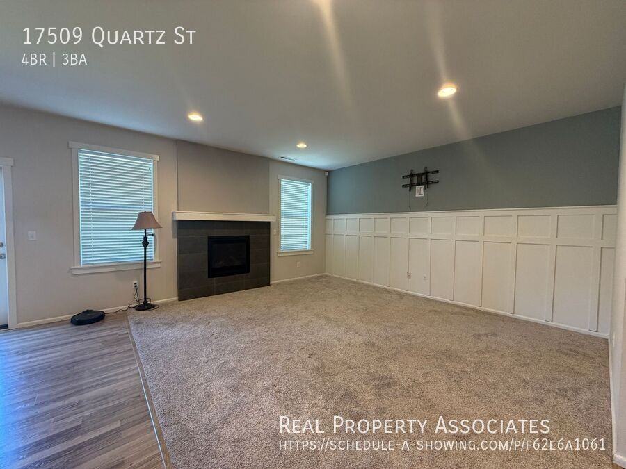 17509 Quartz St - Photo 4 of 22