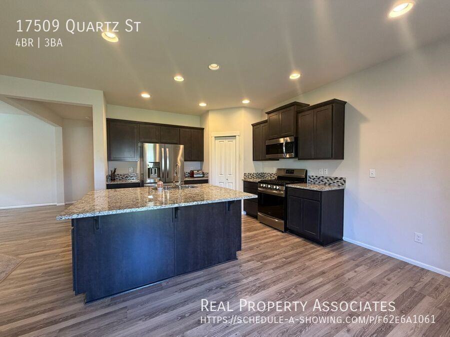 17509 Quartz St - Photo 6 of 22
