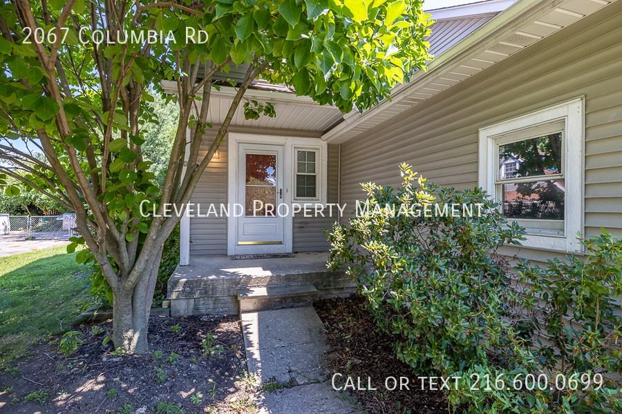 2067 Columbia Rd - Photo 2 of 33