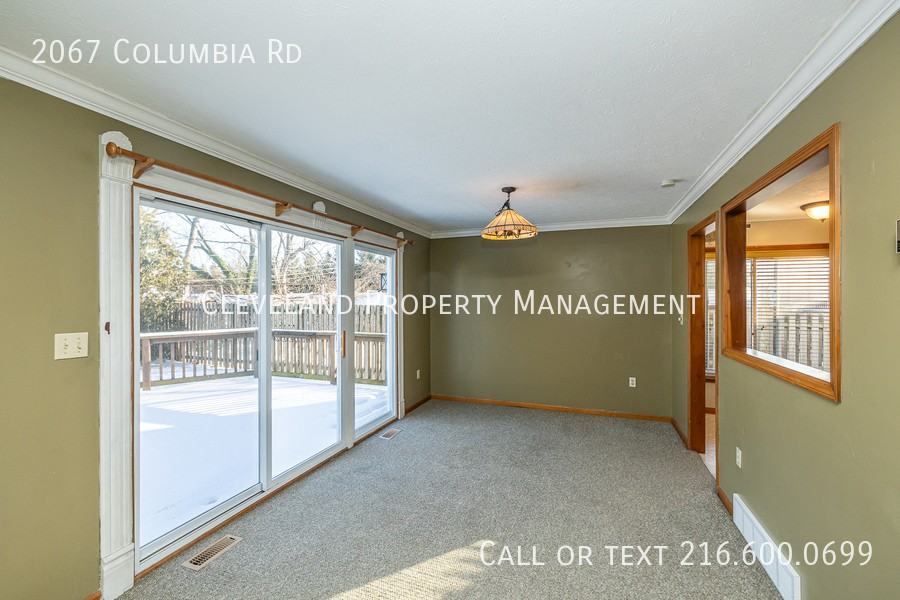 2067 Columbia Rd - Photo 7 of 33