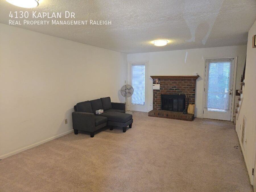 4130 Kaplan Dr - Photo 5 of 13