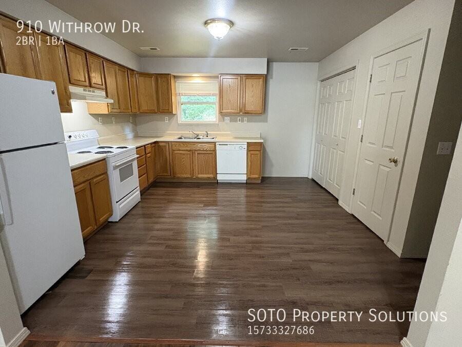 910 Withrow Dr - Photo 6 of 10