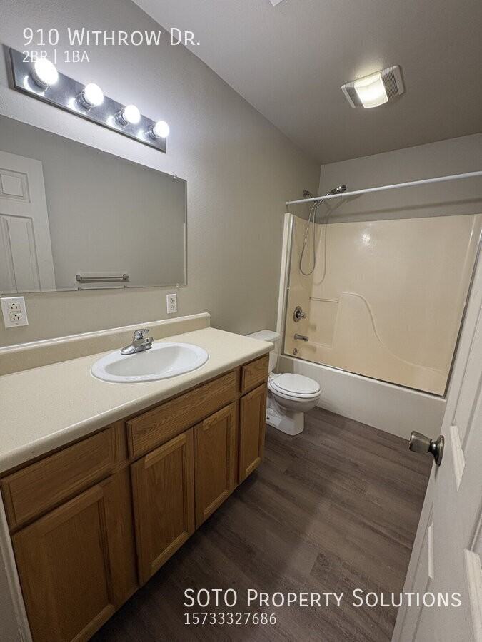 910 Withrow Dr - Photo 7 of 10