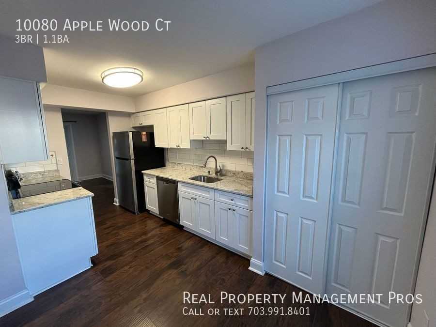 10080 Apple Wood Ct - Photo 3 of 22