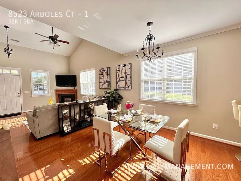 8523 Arboles Ct - Photo 4 of 26