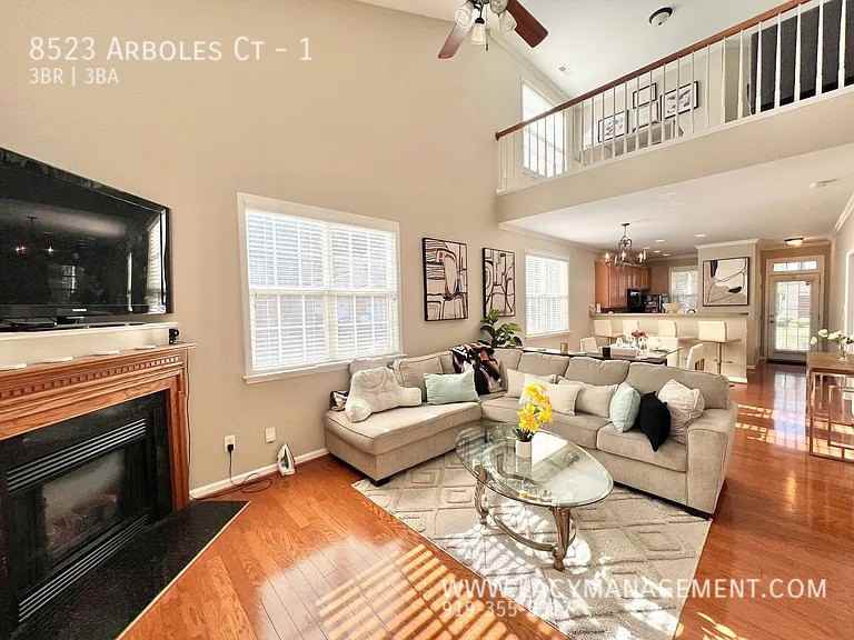 8523 Arboles Ct - Photo 7 of 26