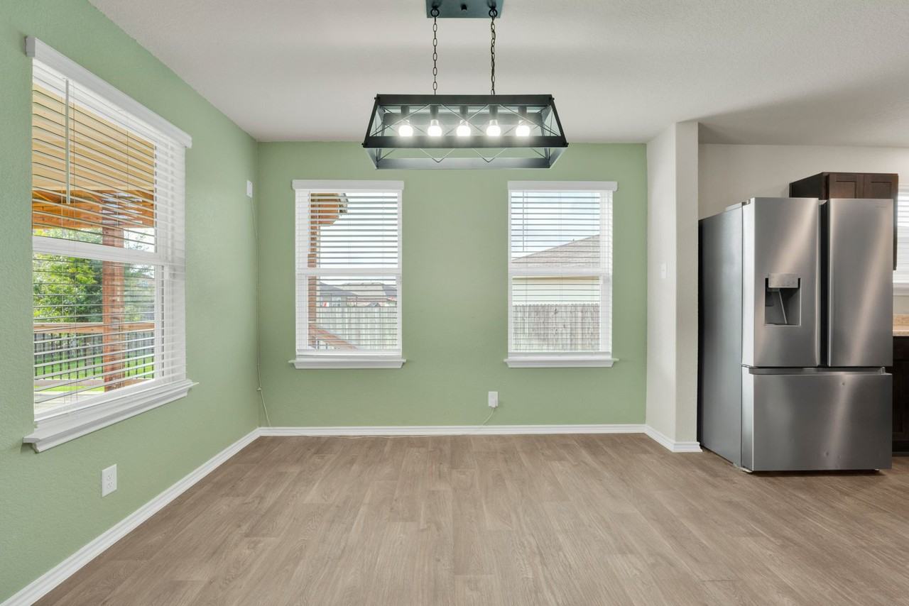 9570 Ranch Loop - Photo 5 of 32
