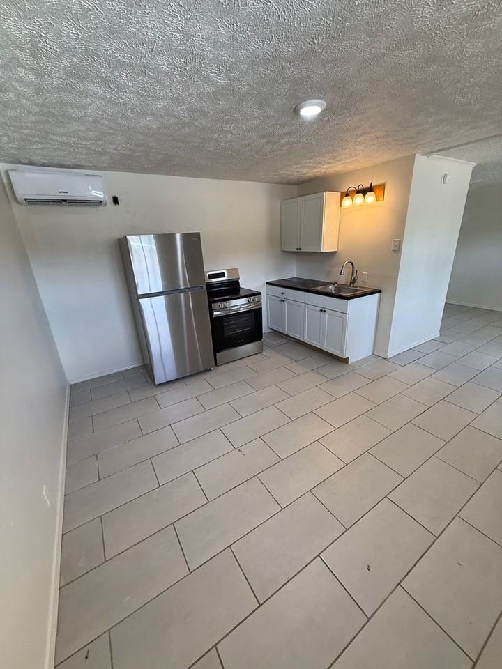 Highland Grove - Photo 2 of 17