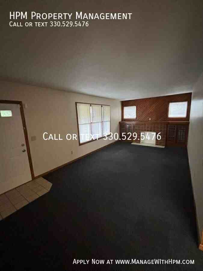 1134 Bellflower Ave #1 - Photo 4 of 11