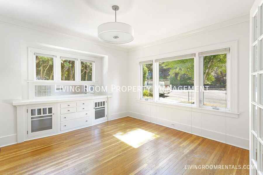 3639 Ne 25th Ave - Photo 4 of 15