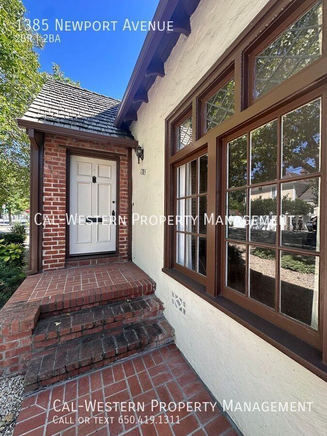1385 Newport Ave - Photo 4 of 50