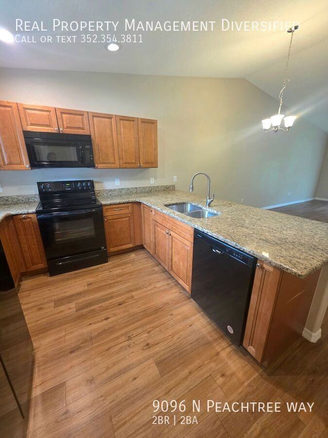 9096 N Peachtree Way - Photo 4 of 25