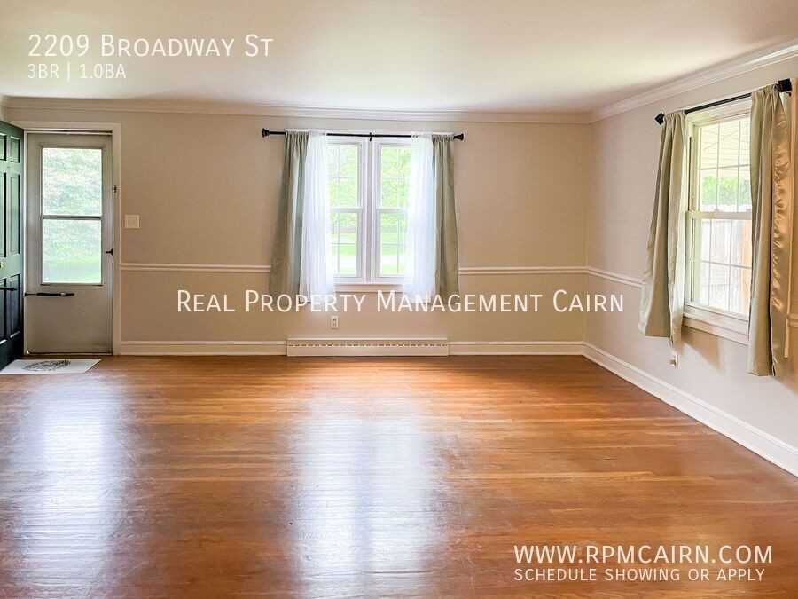 2209 Broadway St - Photo 6 of 20