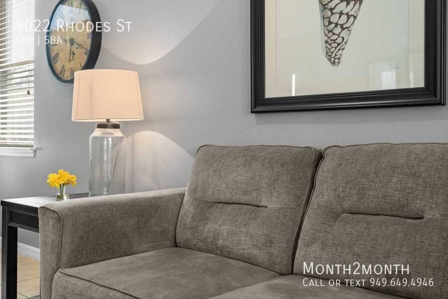 9022 Rhodes St - Photo 4 of 50