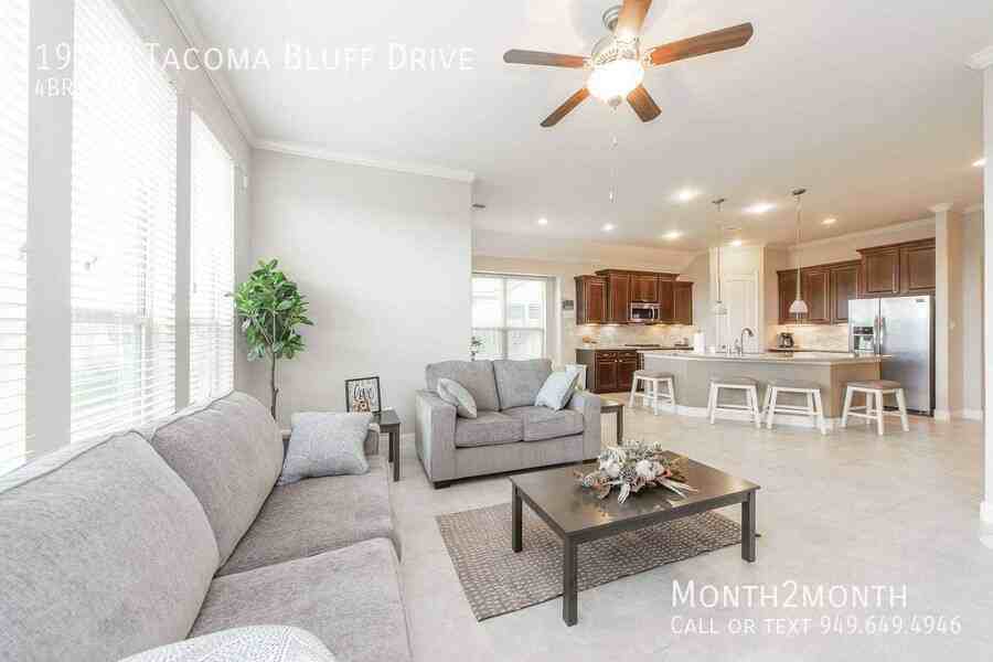 19738 Tacoma Bluff Dr - Photo 2 of 26