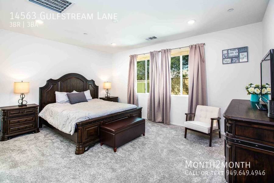 14563 Gulfstream Ln - Photo 4 of 32