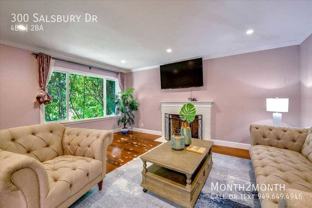 300 Salsbury Dr - Photo 1 of 1