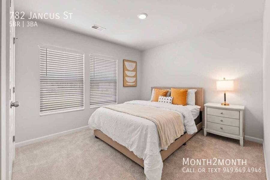782 Jancus St - Photo 5 of 25