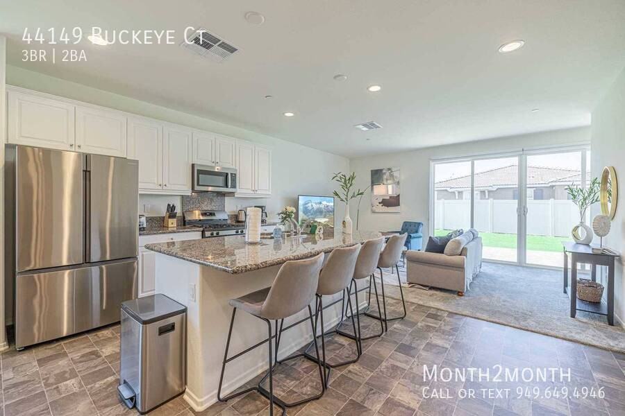 44149 Buckeye Ct - Photo 3 of 34