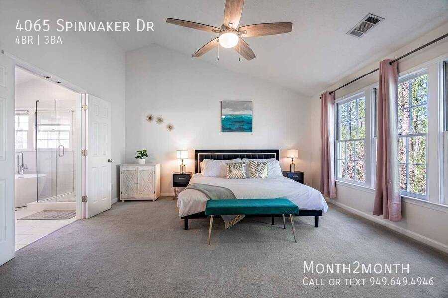 4065 Spinnaker Dr - Photo 4 of 41