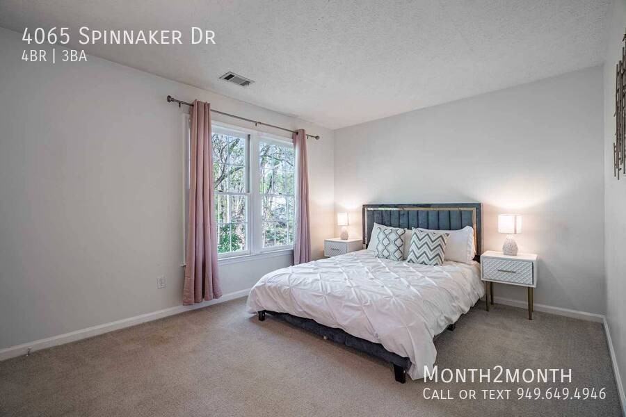 4065 Spinnaker Dr - Photo 5 of 41