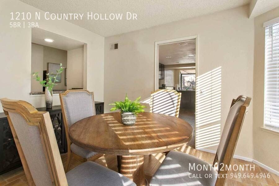 1210 N Country Hollow Dr - Photo 3 of 19