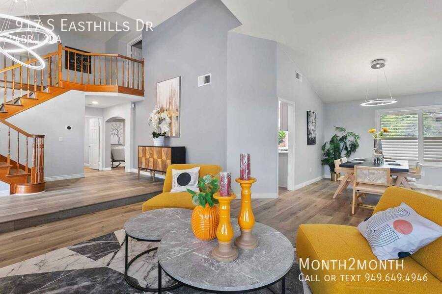 917 S Easthills Dr - Photo 2 of 26